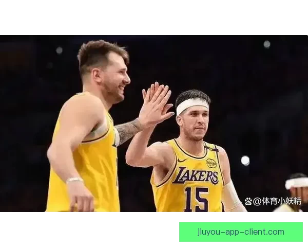 湖人后卫里夫斯左侧腹斜肌二级拉伤预计休战四到六周