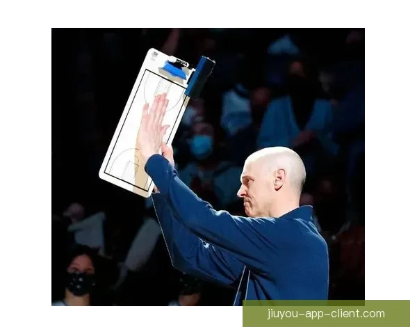 卡莱尔在0.4秒内见证震撼瞬间 赫夫能否从中汲取深刻教训